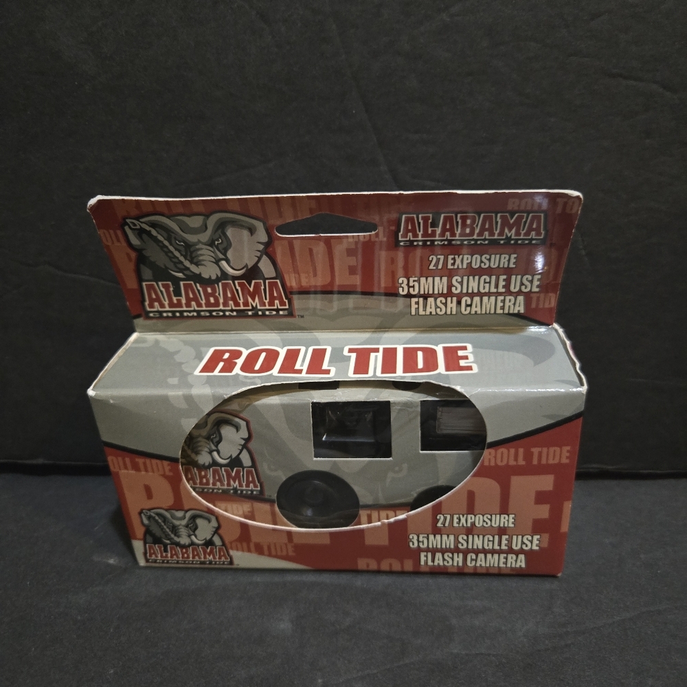 c RARE NEW VINTAGE ALABAMA CRIMSON TIDE (ROLL TIDE) 35MM FLASH CAMERA SEAL…